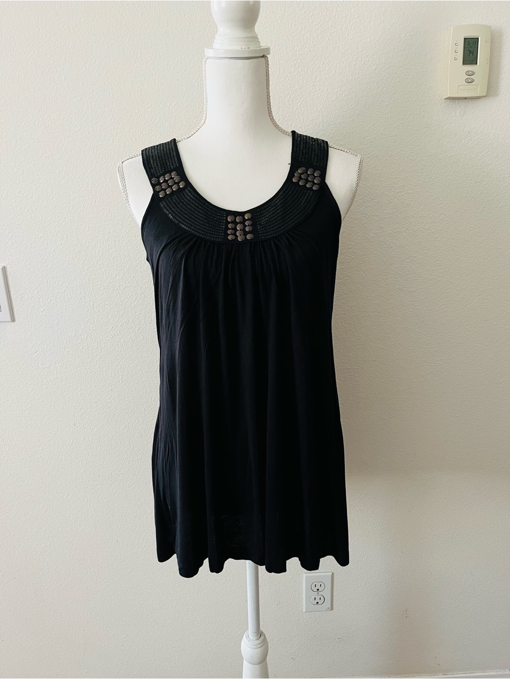 Kenar Black Sleeveless Studded Yoke Tank